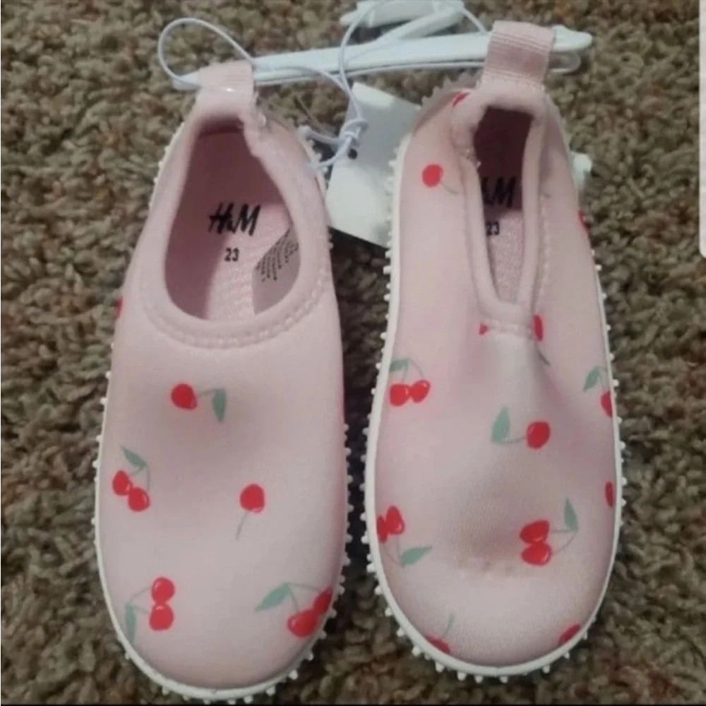 H&M Pink Water Shoes Lightweight Slip-On